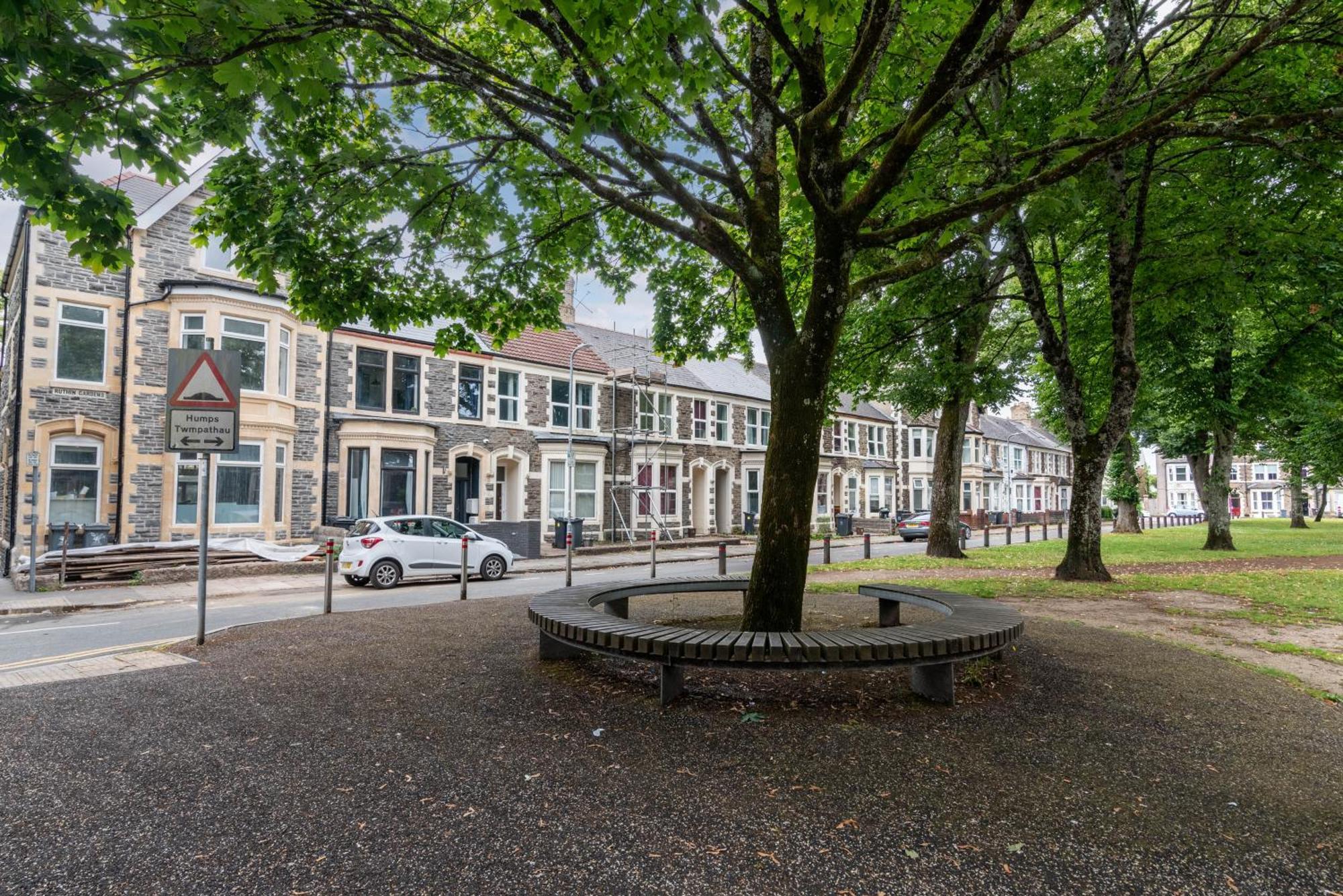 Luxury Apartments In Cardiff City Centre Exterior photo