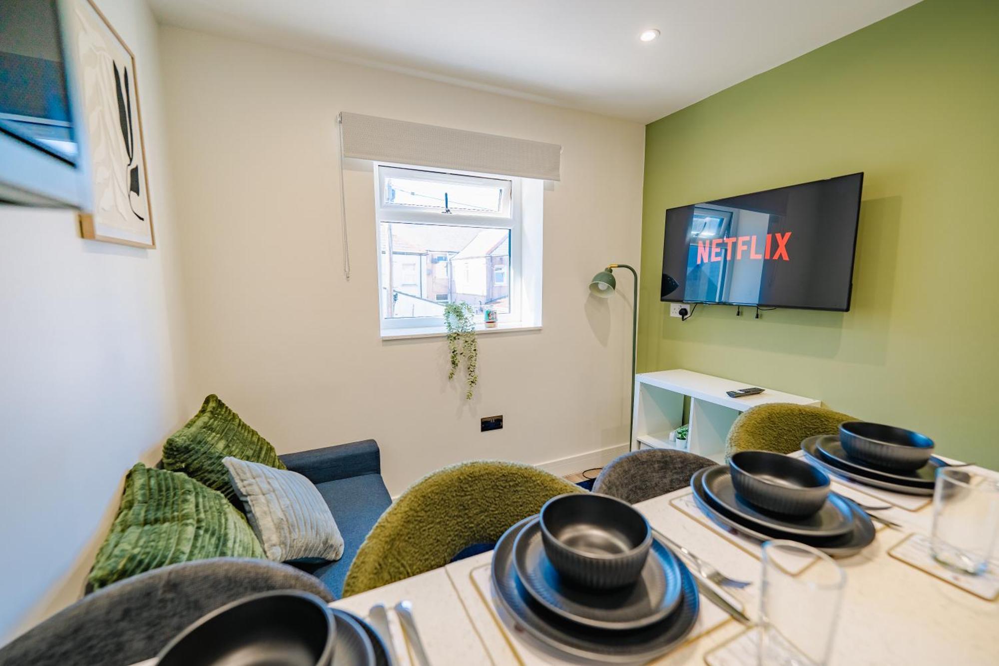 Luxury Apartments In Cardiff City Centre Room photo